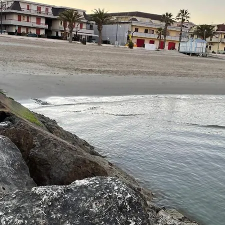 Fronte Mare Crystal Апартаменты Мартинсикуро